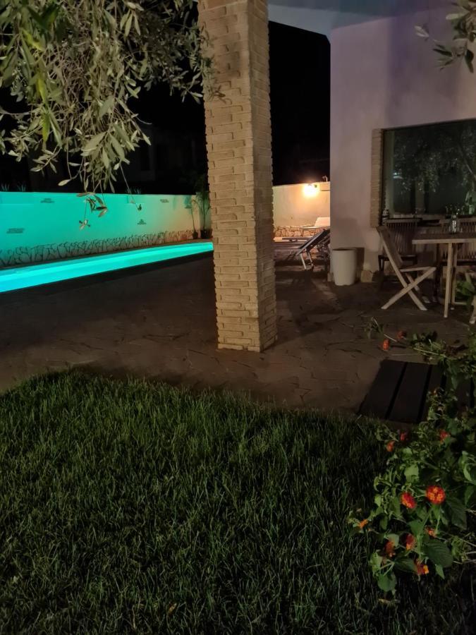 Gentarrubia Bed & Breakfast Capoterra Bagian luar foto