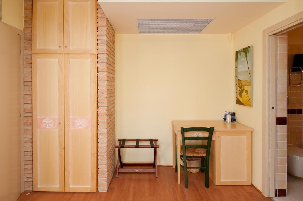Gentarrubia Bed & Breakfast Capoterra Ruang foto
